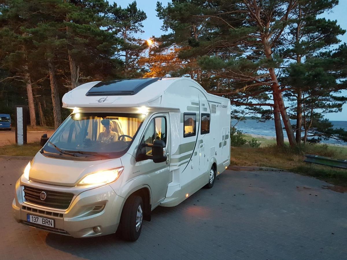 Soomaa Water Camp Hotel Jõesuu Eksteriør billede