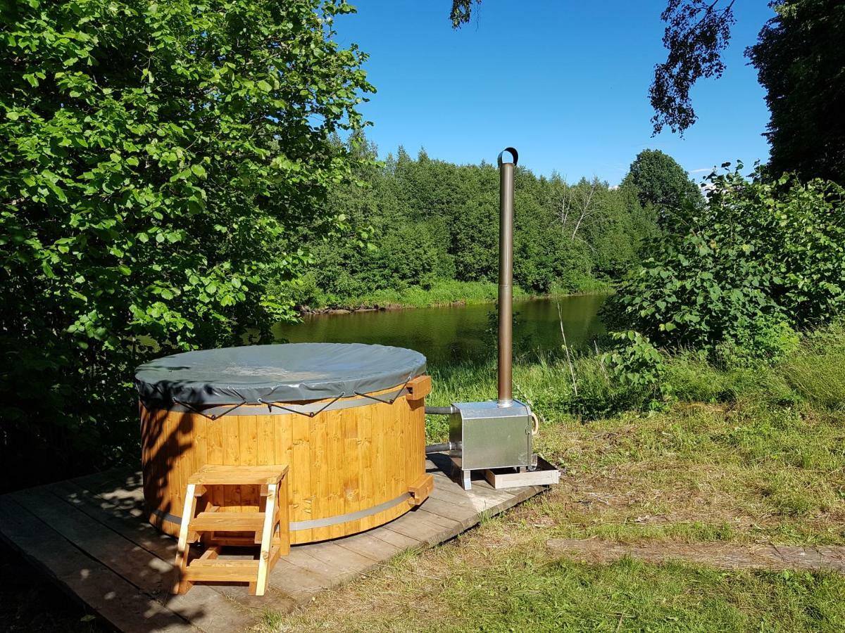 Soomaa Water Camp Hotel Jõesuu Eksteriør billede